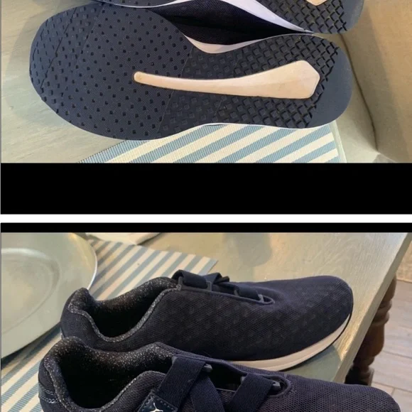 PUMA Women’s Sneakers - Picture 3 of 3